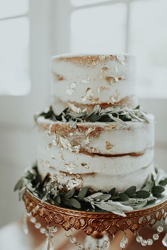 Wedding Cakes With 10 Easy Ways to Create a Simple and Elegant Wedding Cake of Your Own