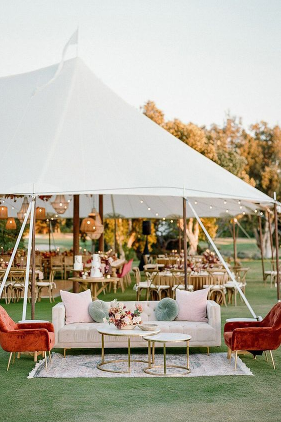 Amazing Wedding Lawn Games Photo - Our Favorite Backyard Wedding Ideas & Why You'll See Them Everywhere